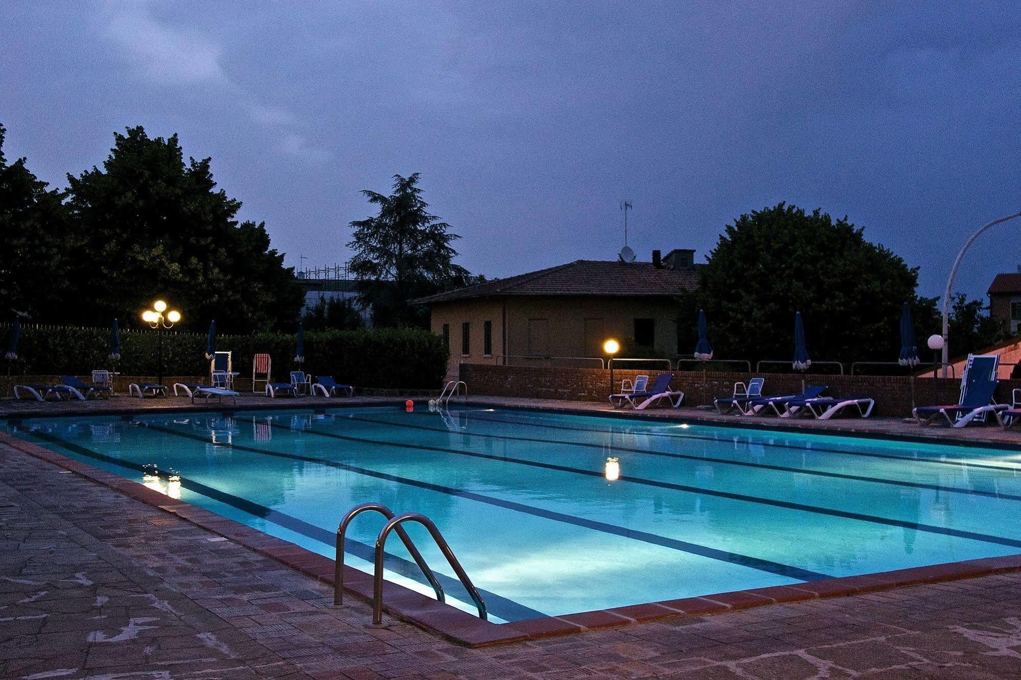 Hotel Di 3*